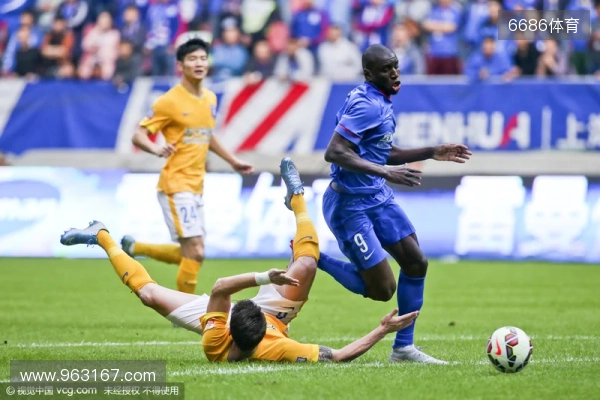 黄希扬:自己从昨天兴奋到了现在,身体允许会继续征战中超 黄希扬:自己从昨天兴奋到了现在,身体允许会继续征战中超