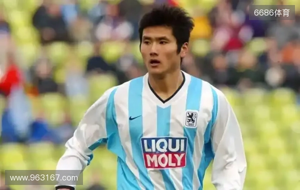 邵佳一探班U22国足重逢老友 9人归来鲁沪新星伤退 邵佳一探班U22国足重逢老友 9人归来鲁沪新星伤退